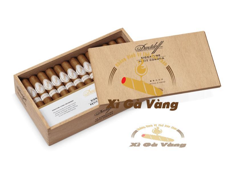 So sánh Davidoff Signature Petit Corona so với dòng Exquisitos